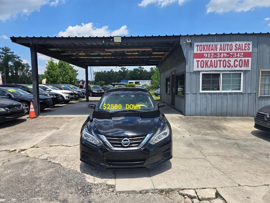 2017 Nissan Altima - $10,995