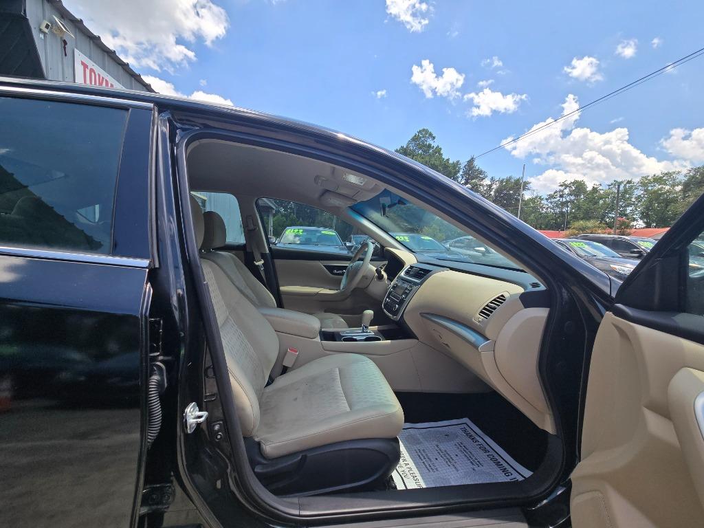 2017 Nissan Altima - $10,995