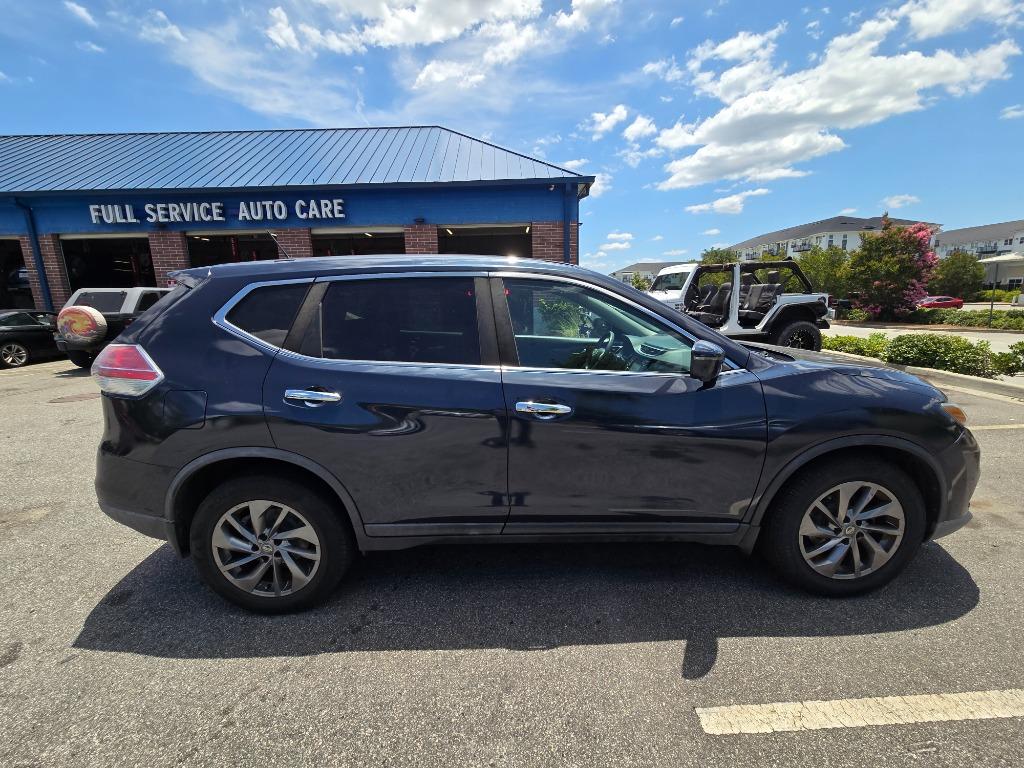 2016 Nissan Rogue - $13,500