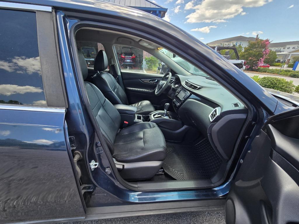 2016 Nissan Rogue - $13,500
