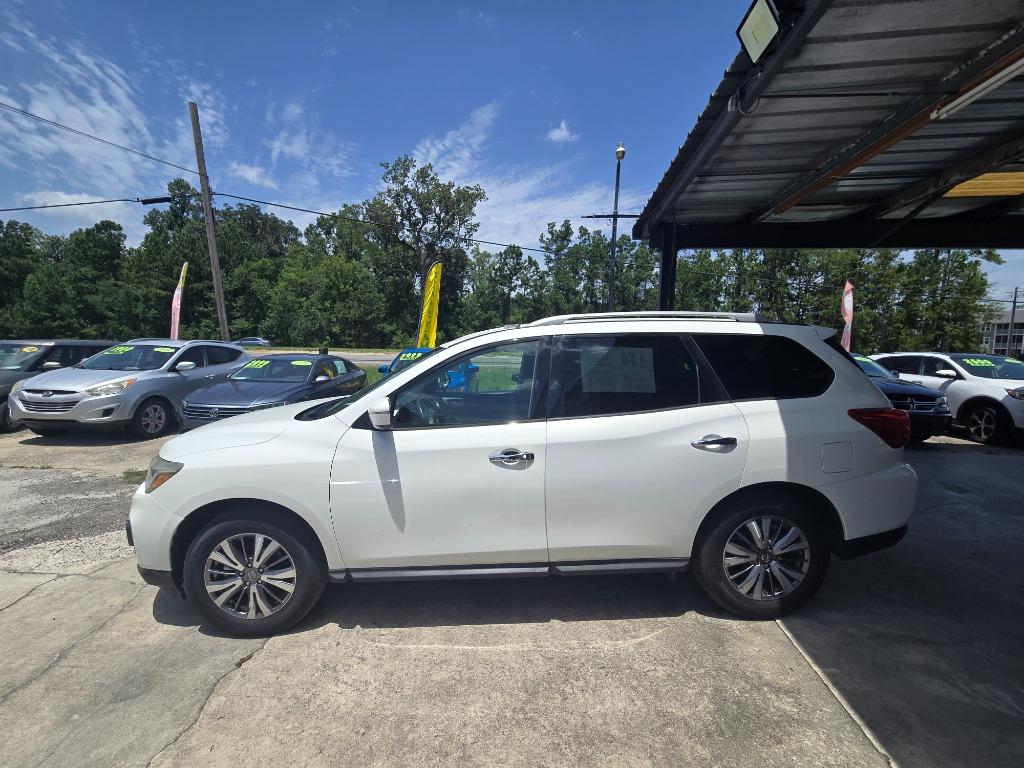 2019 Nissan Pathfinder - $14,995