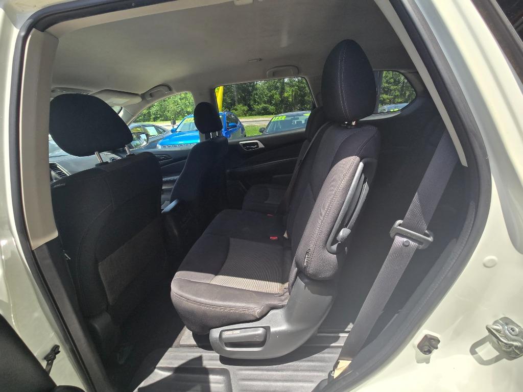 2019 Nissan Pathfinder - $14,995