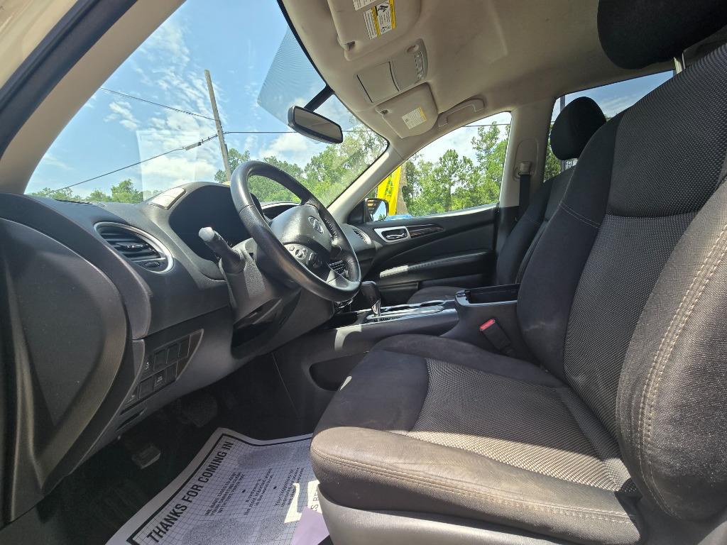 2019 Nissan Pathfinder - $14,995