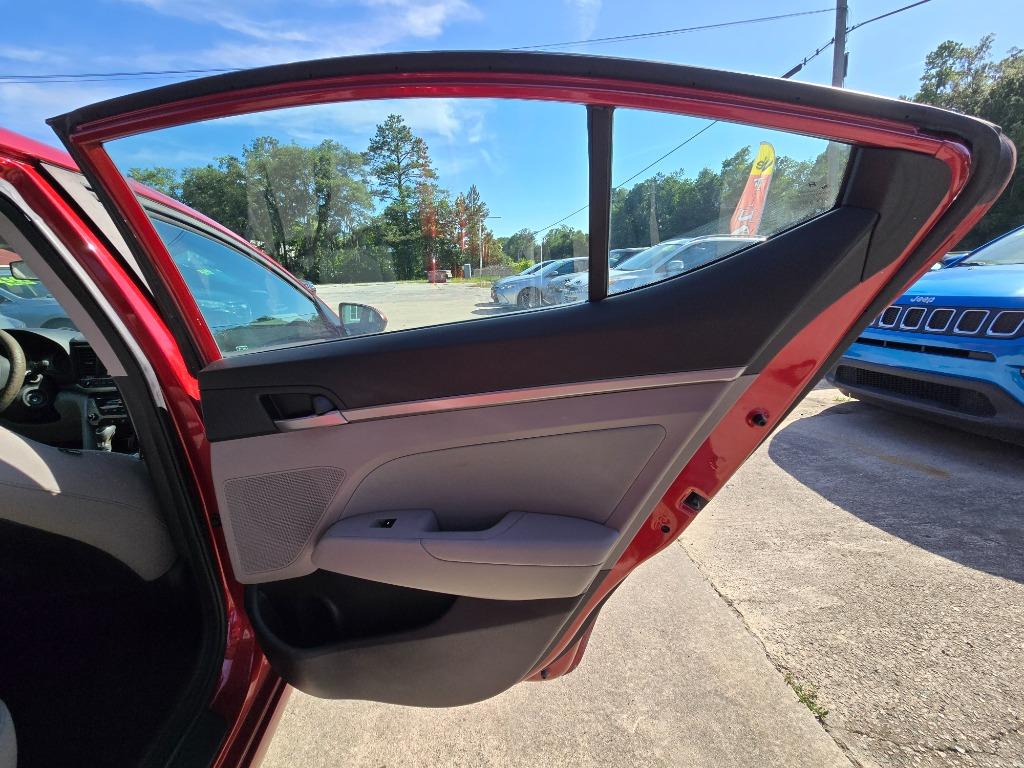 2018 Hyundai Elantra - $14,500