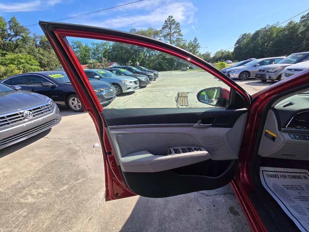 2018 Hyundai Elantra - $14,500