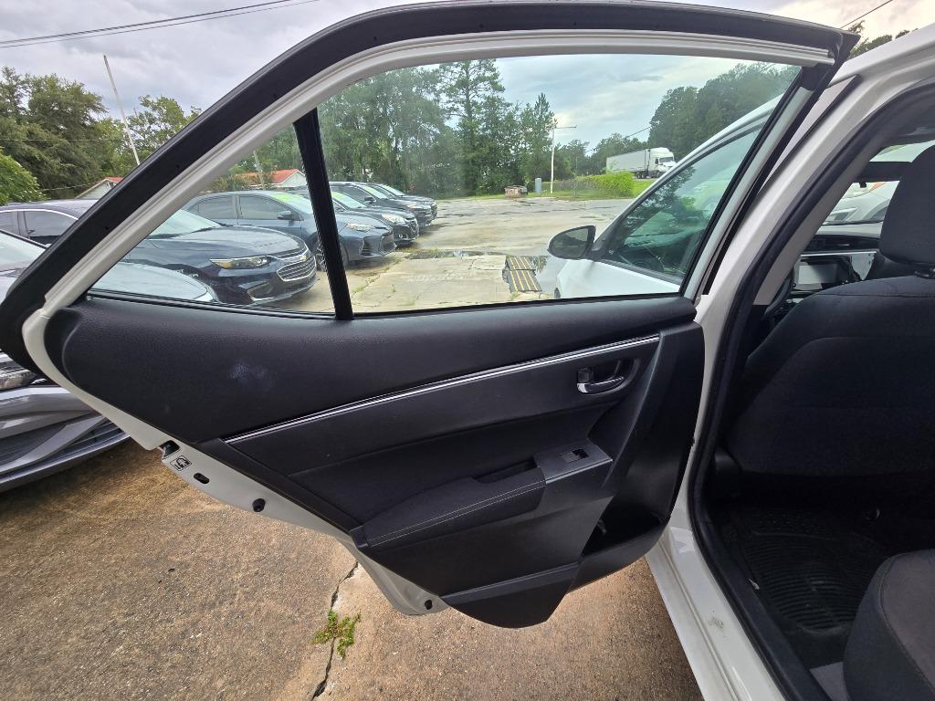2019 Toyota Corolla - $14,995