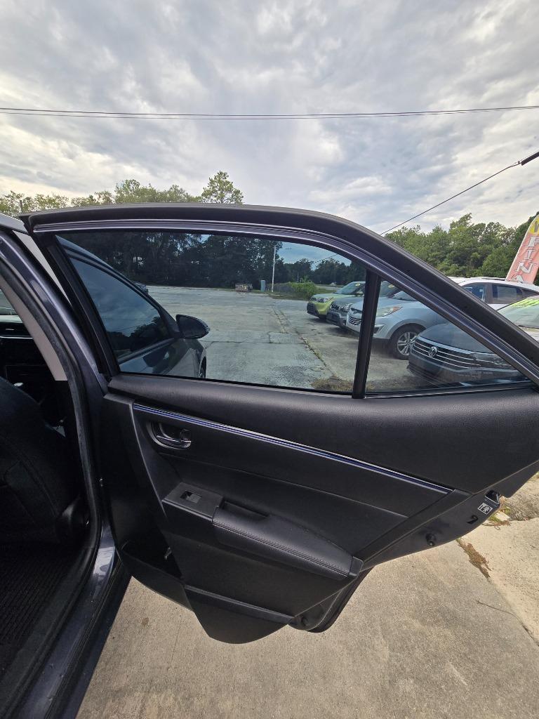 2018 Toyota Corolla - $14,500