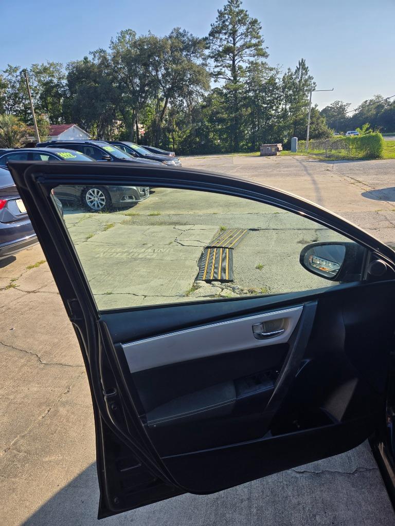 2017 Toyota Corolla - $14,500