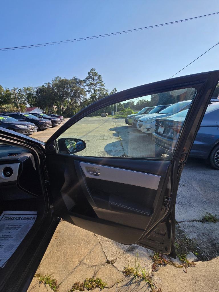 2017 Toyota Corolla - $14,500