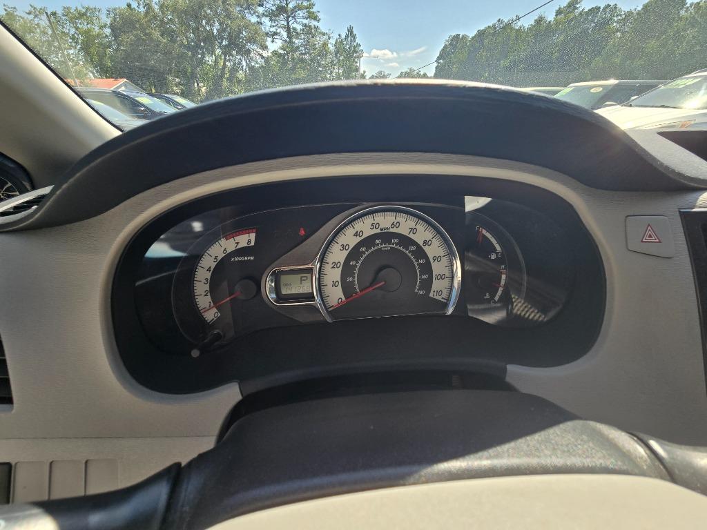2014 Toyota Sienna - $12,500