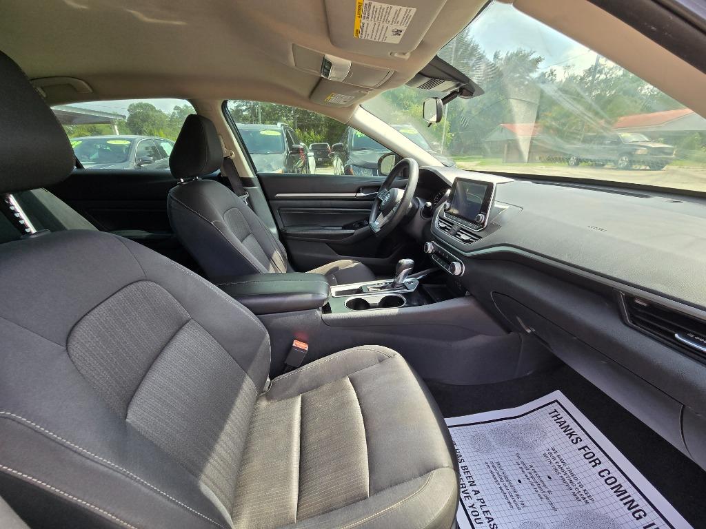 2021 Nissan Altima - $15,900