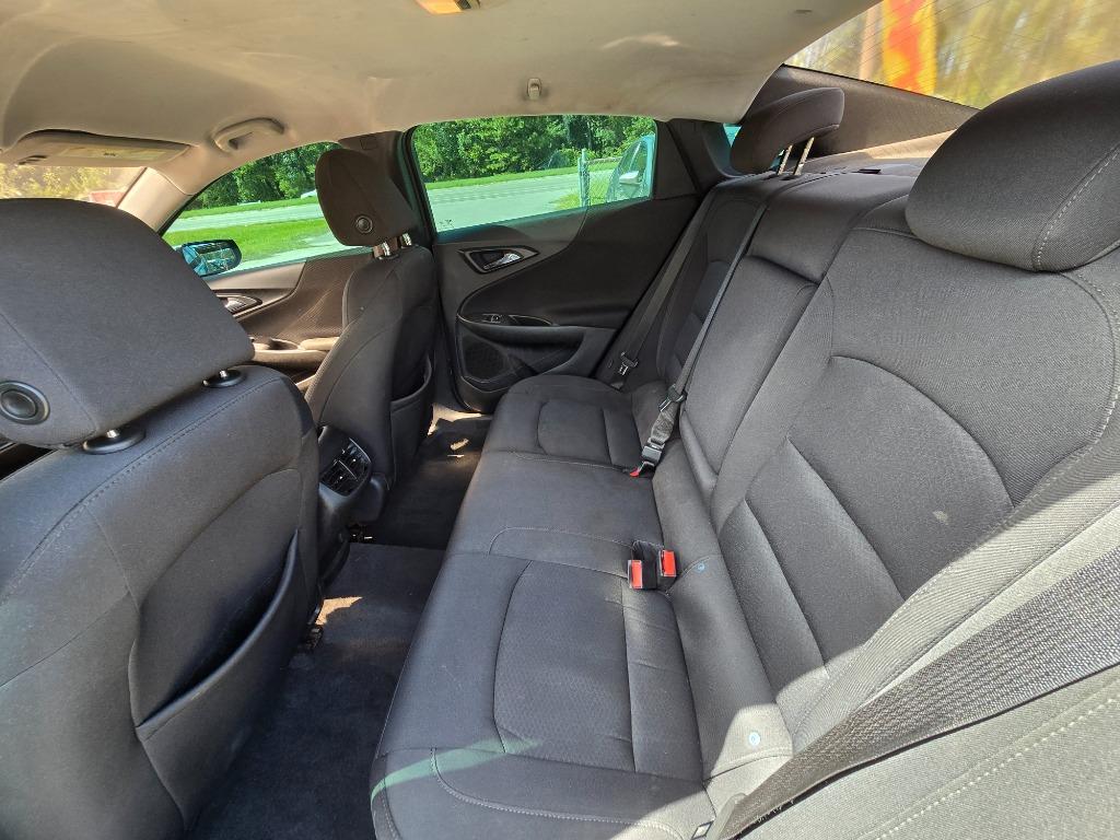 2019 Chevrolet Malibu - $12,995