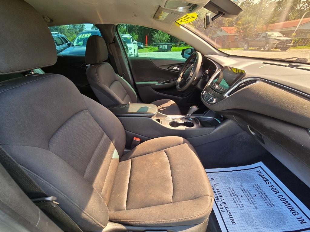 2019 Chevrolet Malibu - $12,995