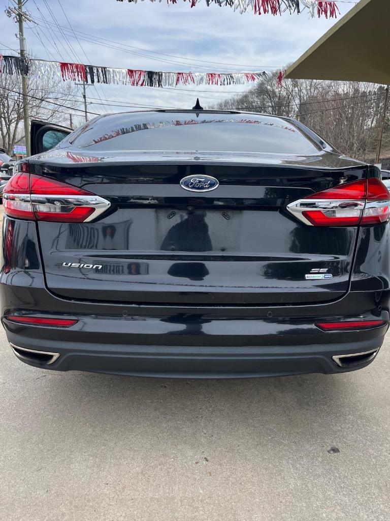 2019 Ford Fusion SE photo