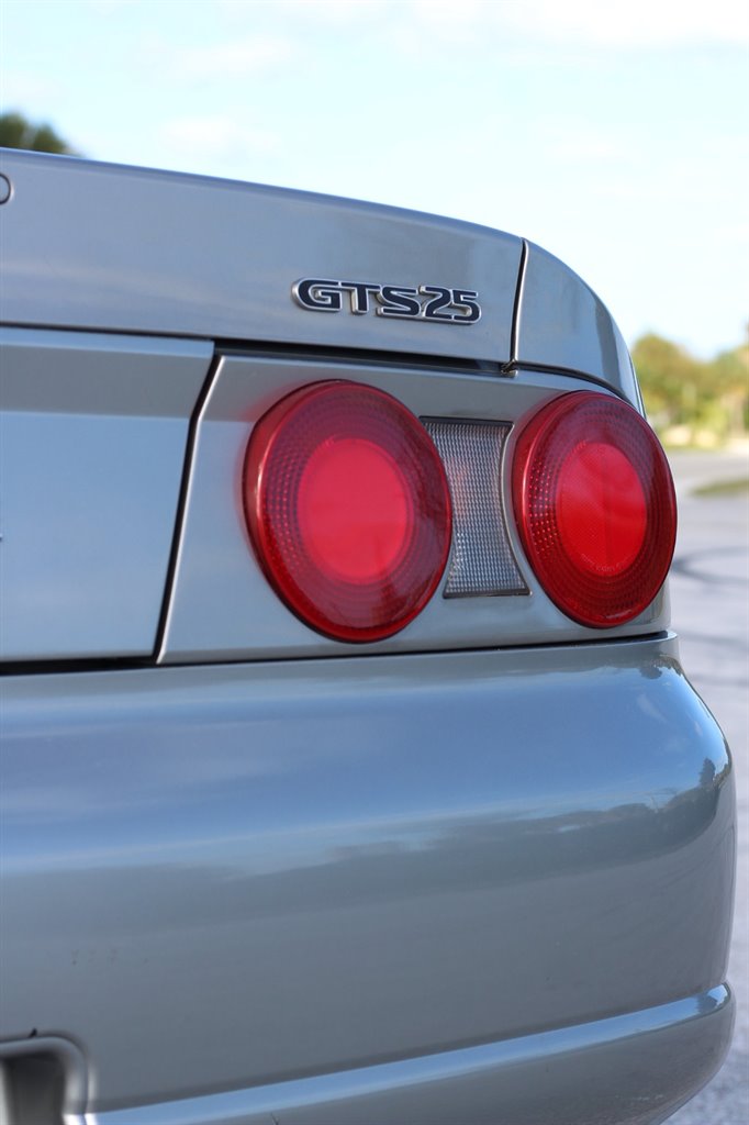 1997 Nissan Skyline R33 - $17,999