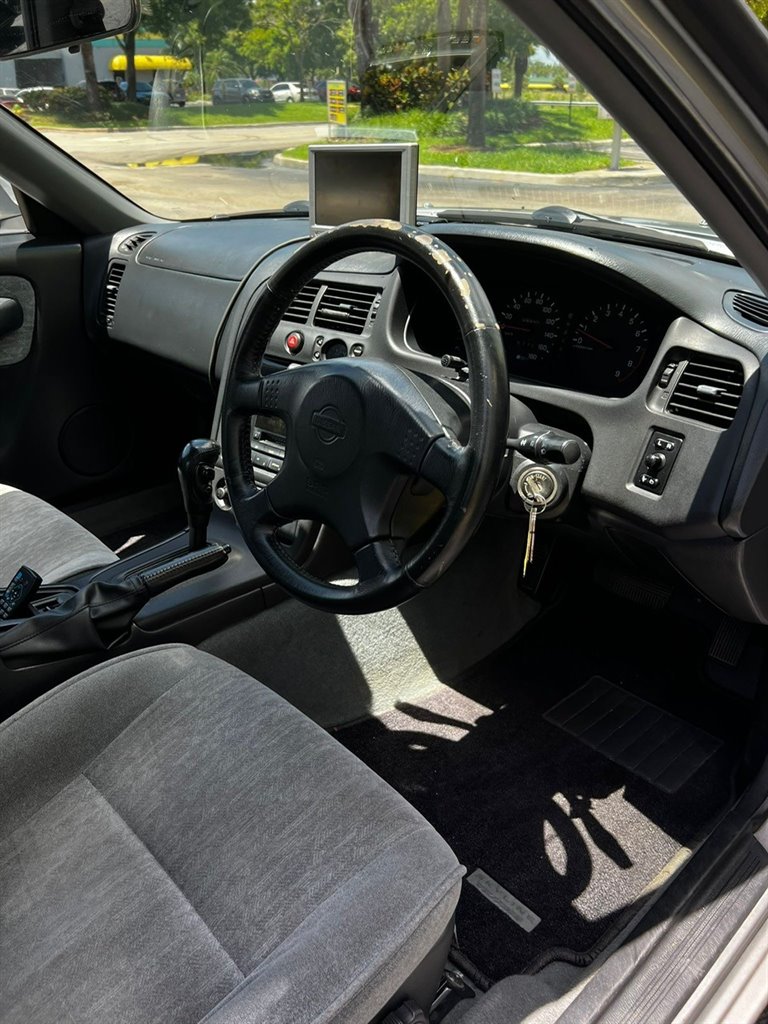 1997 Nissan Skyline R33 - $17,999