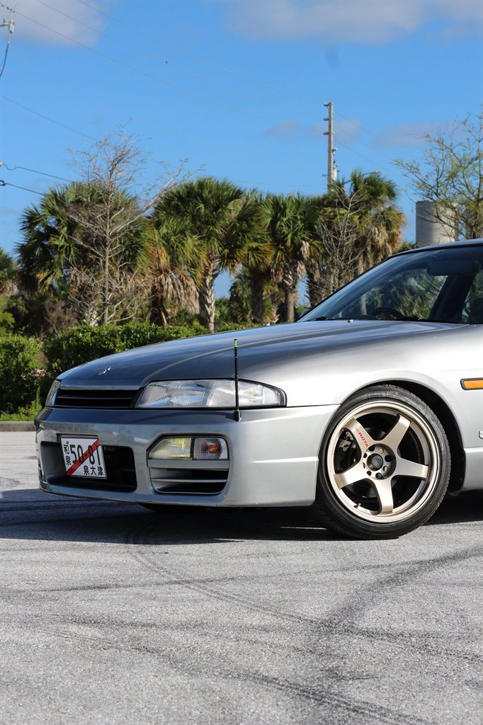 1997 Nissan Skyline R33 - $17,999