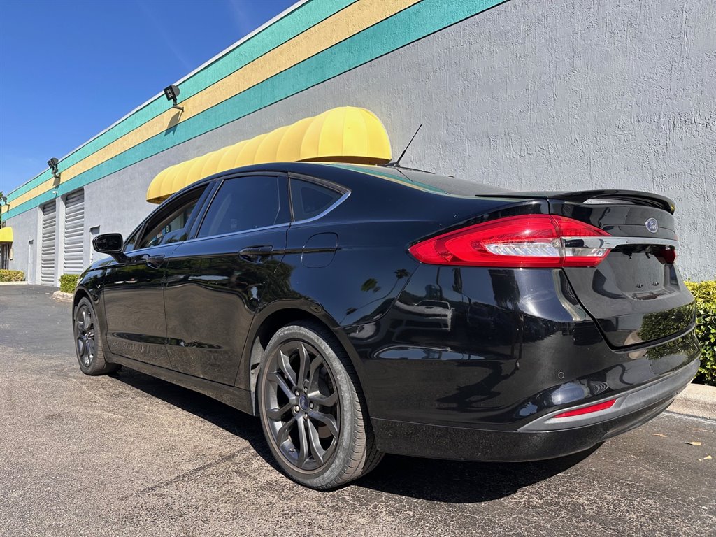 2018 Ford Fusion SE Hybrid photo