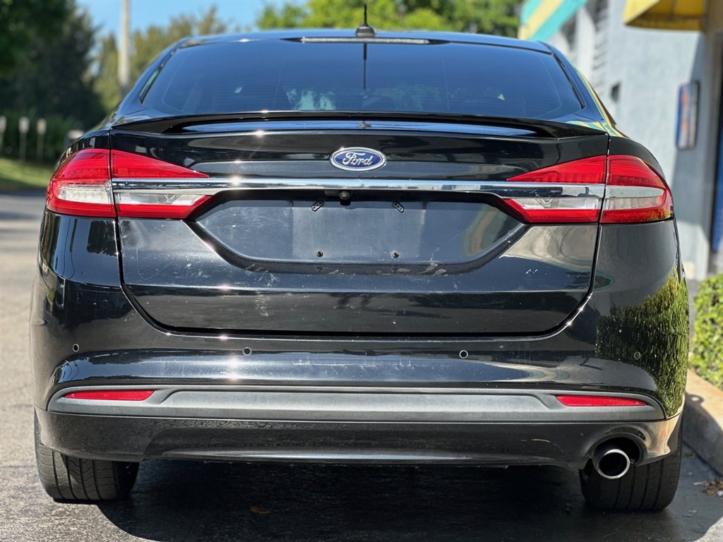 2018 Ford Fusion SE Hybrid photo