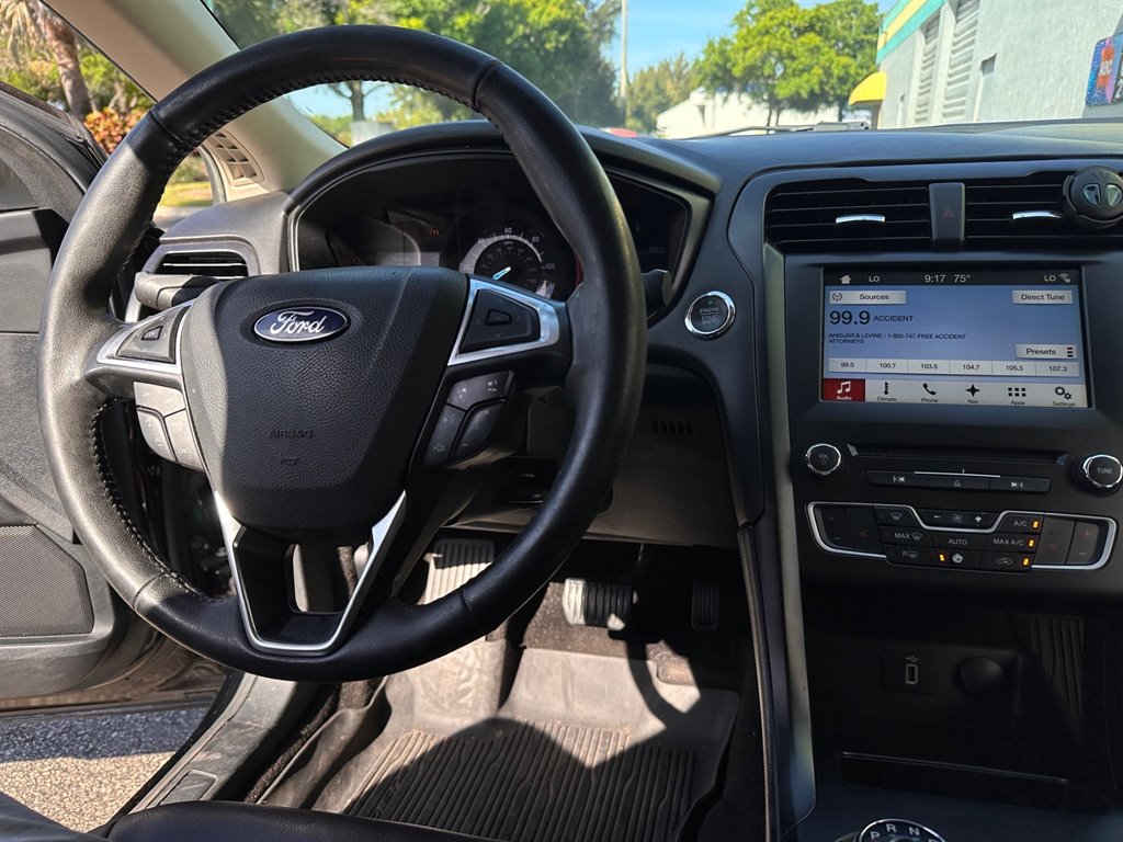 2018 Ford Fusion SE Hybrid photo