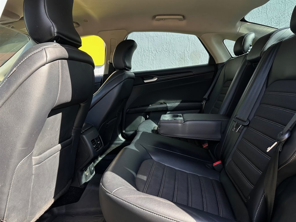 2018 Ford Fusion SE Hybrid photo
