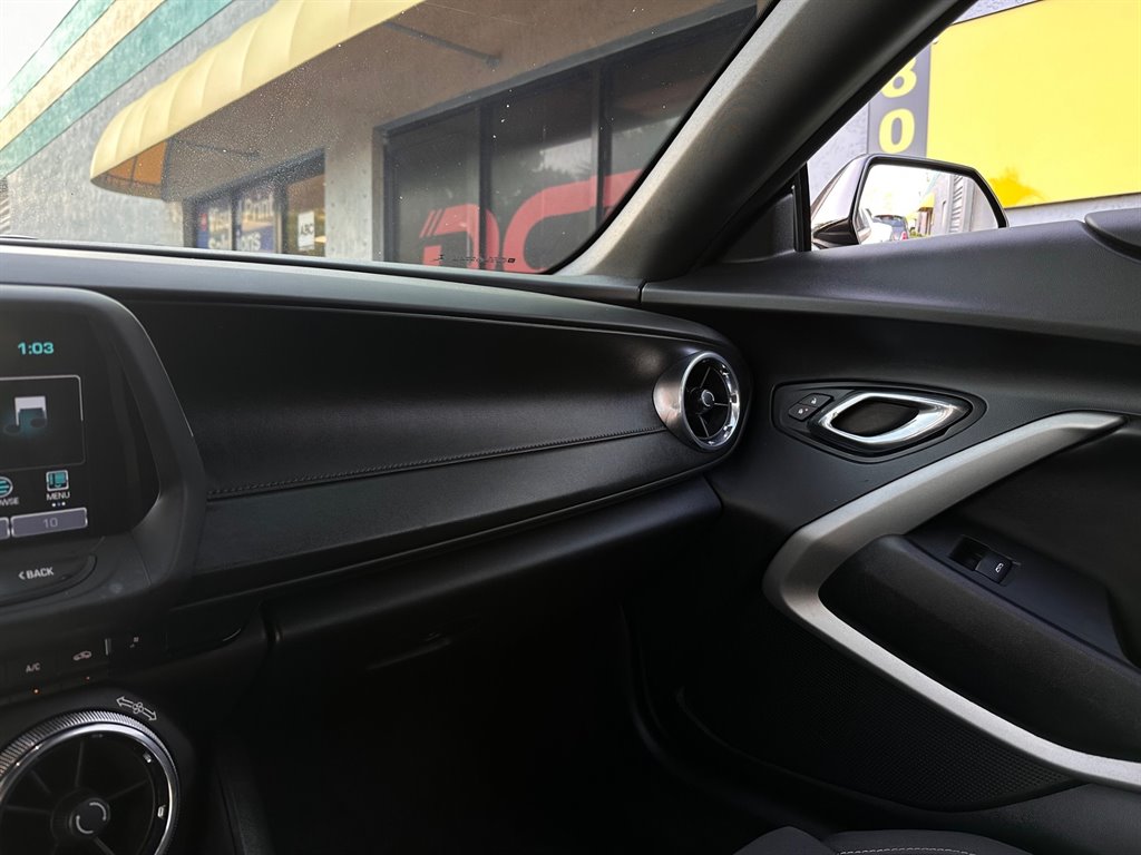 2017 Chevrolet Camaro 1SS photo