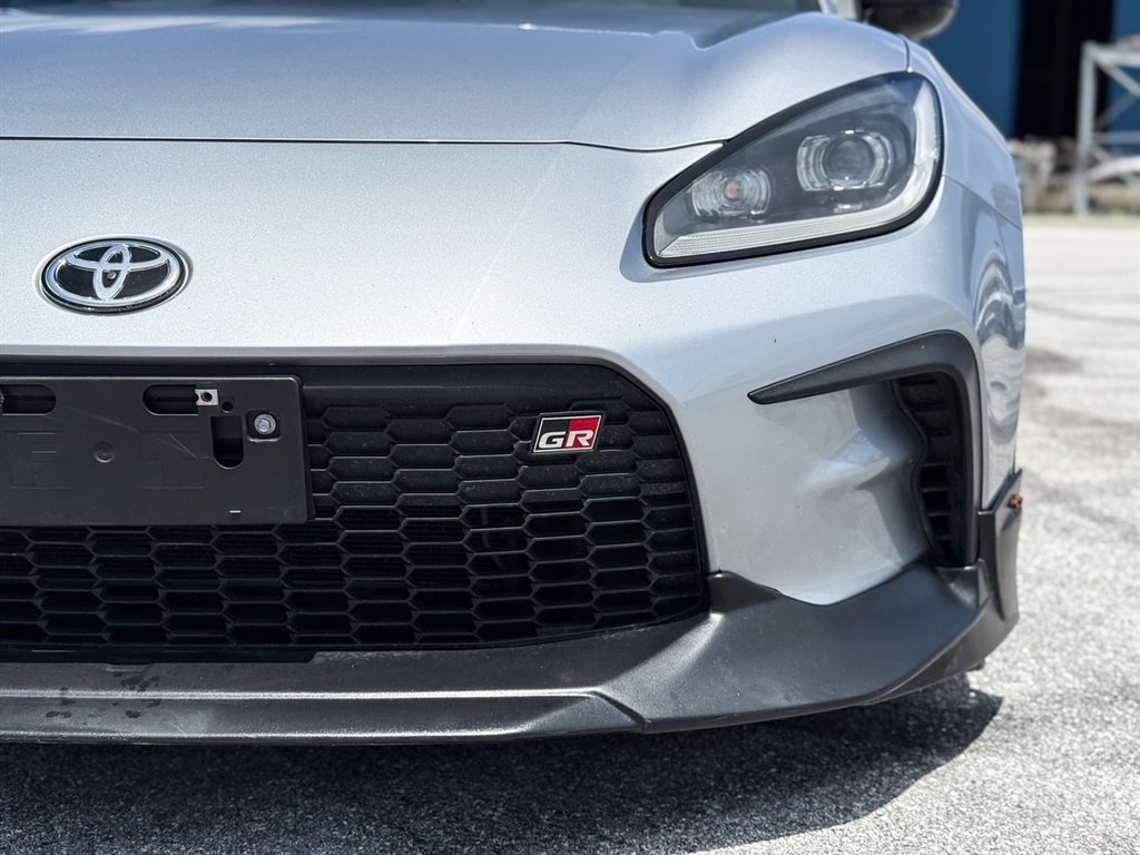 2023 Toyota GR86 Base photo 3