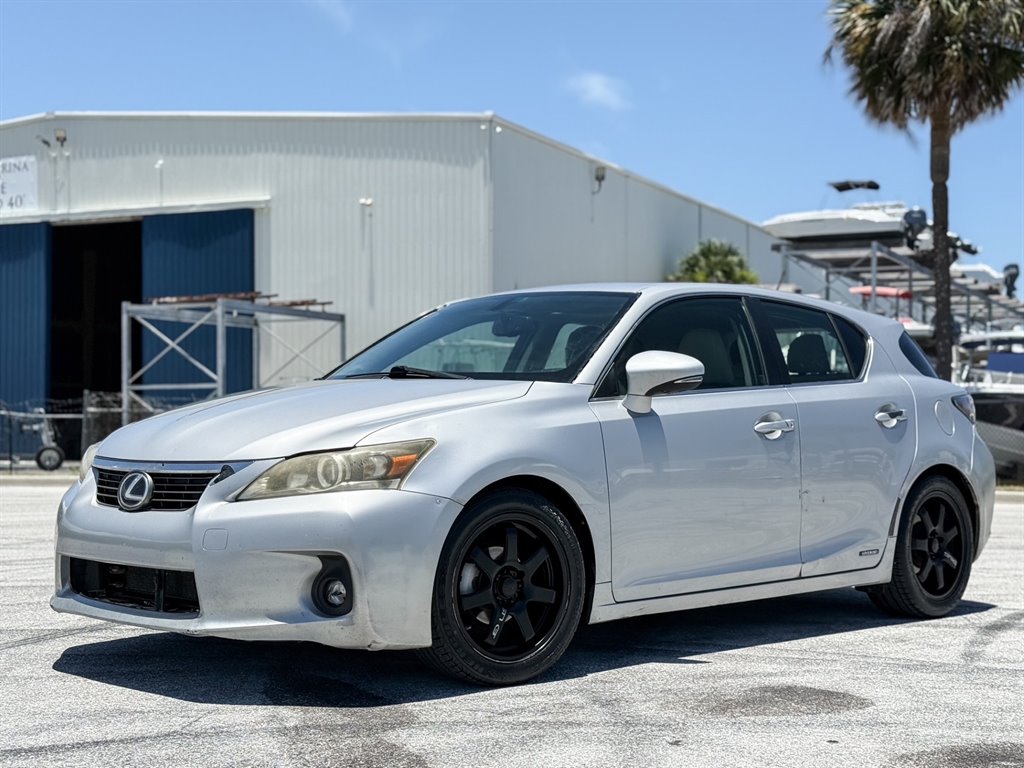 2012 Lexus CT - $4,880
