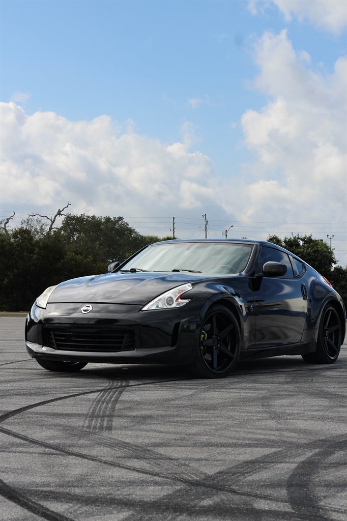2017 Nissan 370Z - $13,999