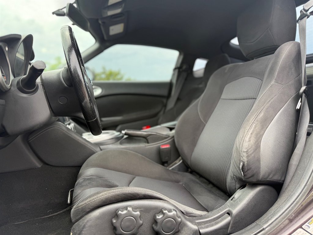 2017 Nissan 370Z - $13,999