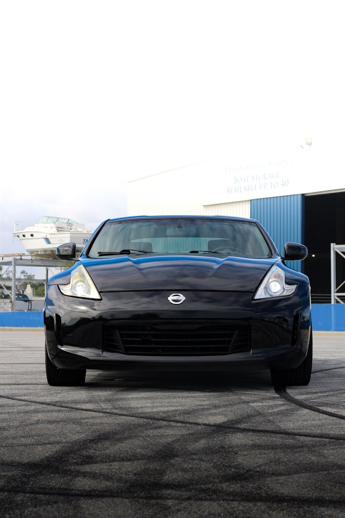 2017 Nissan 370Z - $13,999