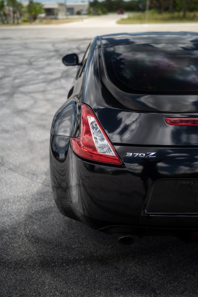 2017 Nissan 370Z - $13,999