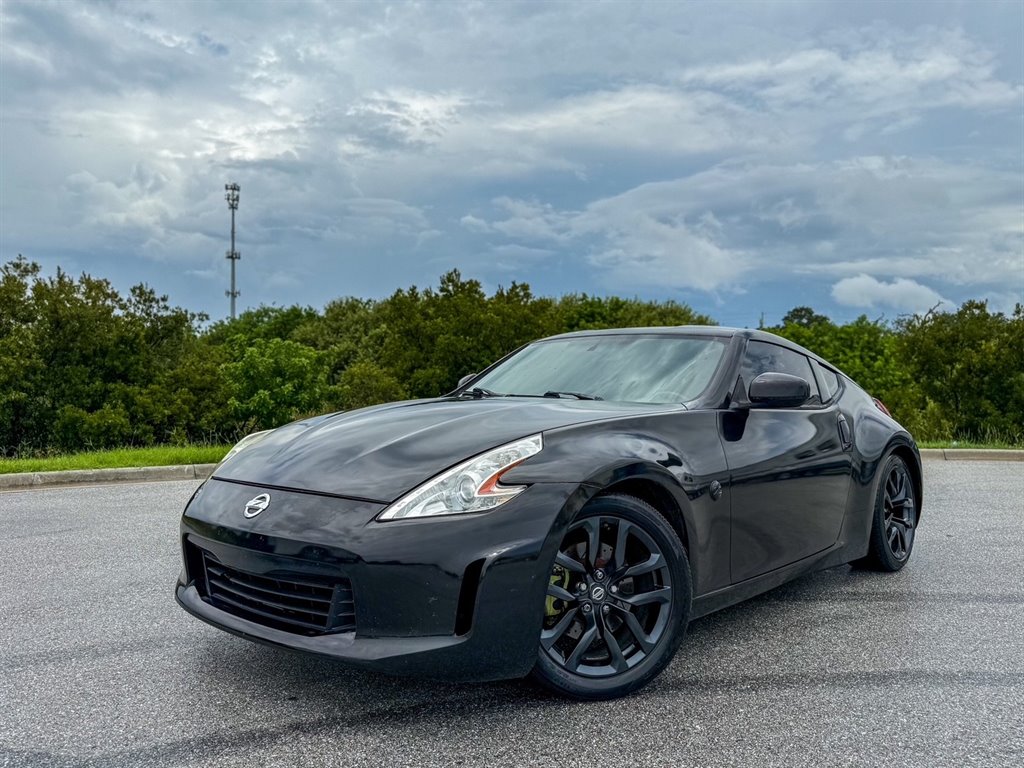 2017 Nissan 370Z - $13,999