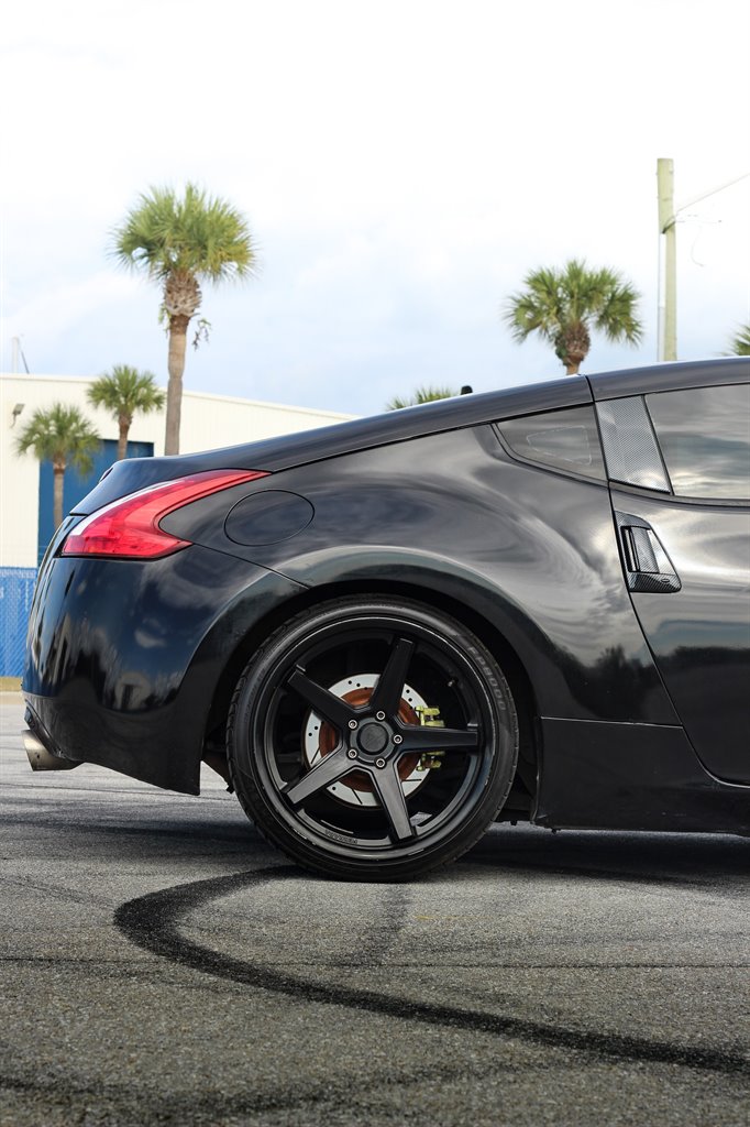 2017 Nissan 370Z - $13,999