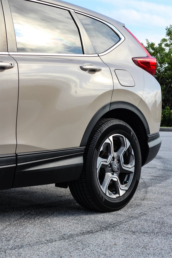 2017 Honda CR-V - $14,880
