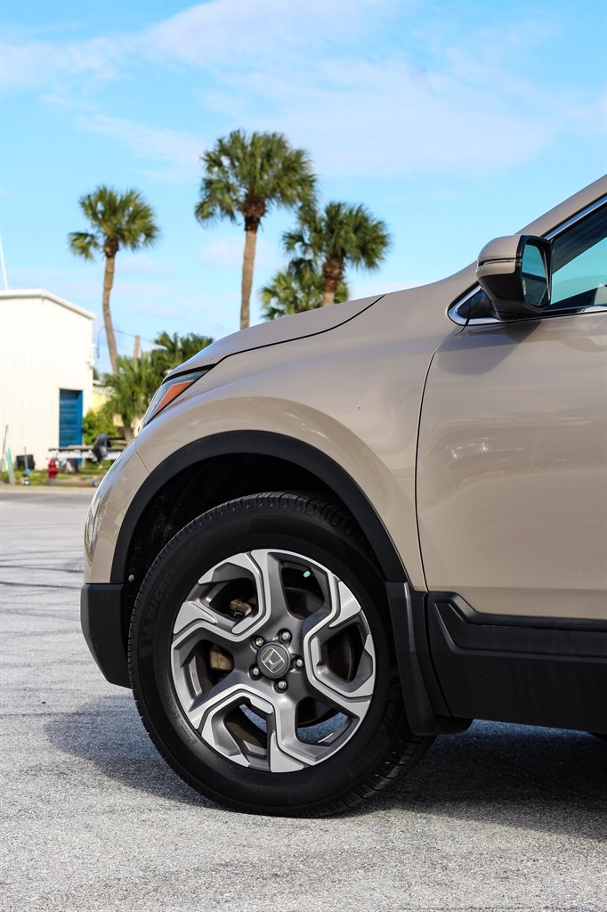 2017 Honda CR-V - $14,880