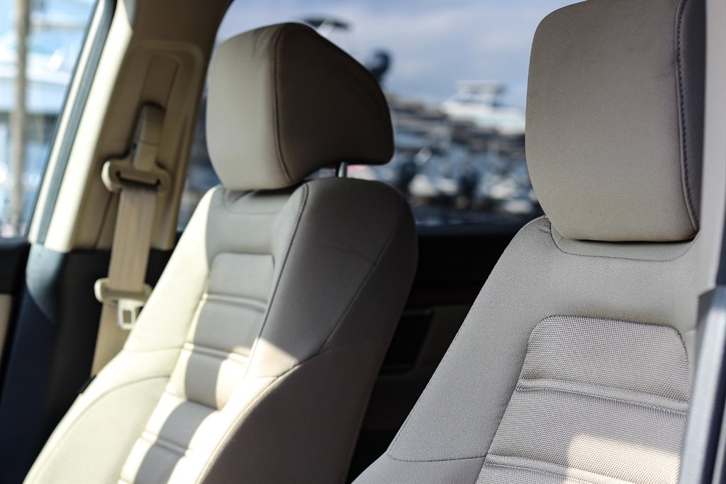 2017 Honda CR-V - $14,880