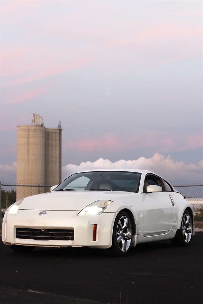 2007 Nissan 350Z - $7,999