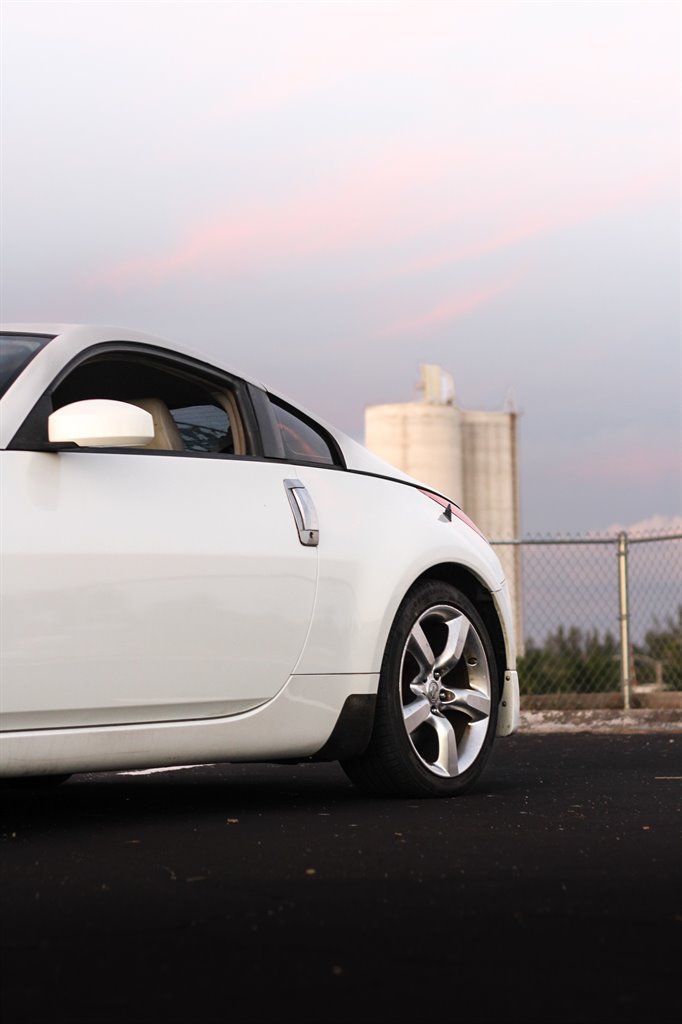 2007 Nissan 350Z - $7,999