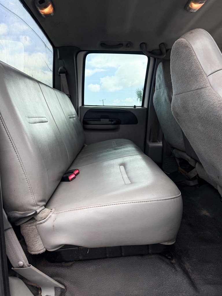 2006 Ford F-450 - $9,999