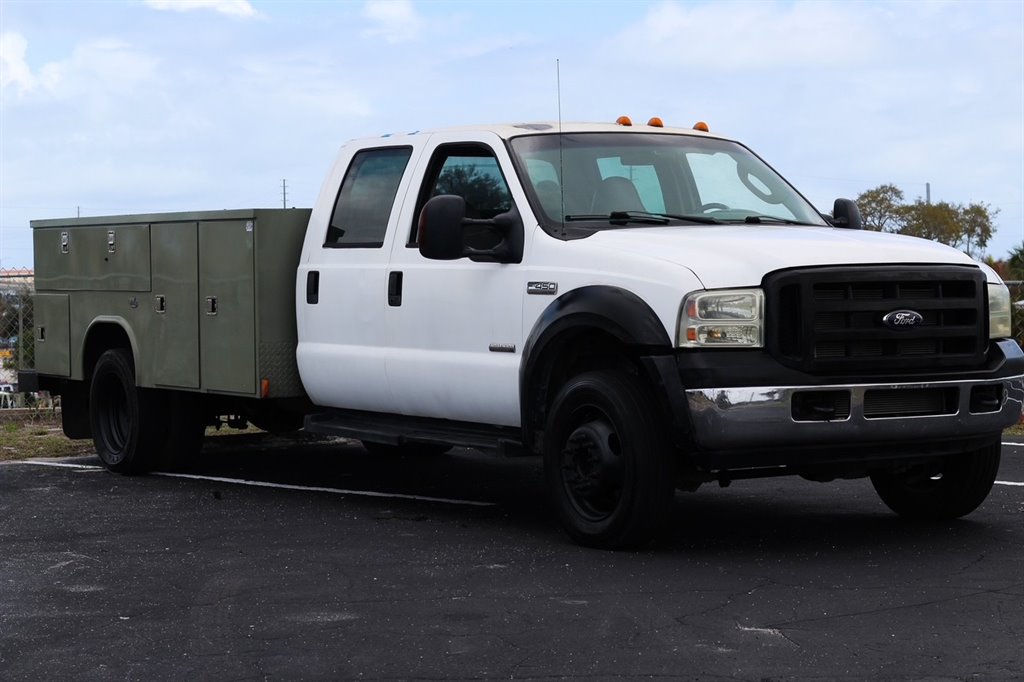 2006 Ford F-450 - $9,999