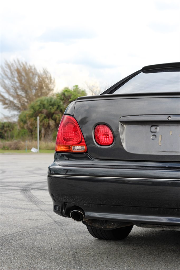 2003 Lexus GS - $6,399