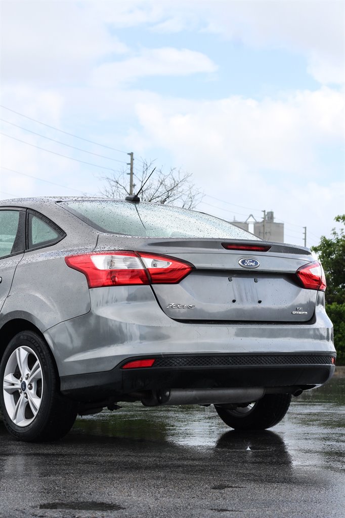 2014 Ford Focus - $6,400