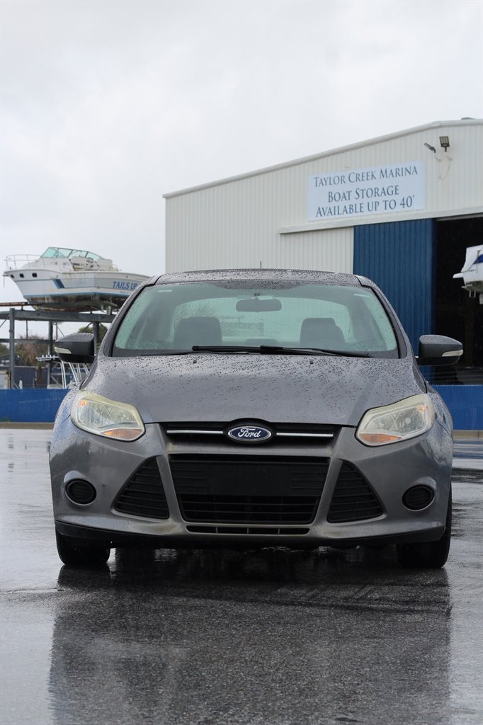 2014 Ford Focus - $6,400