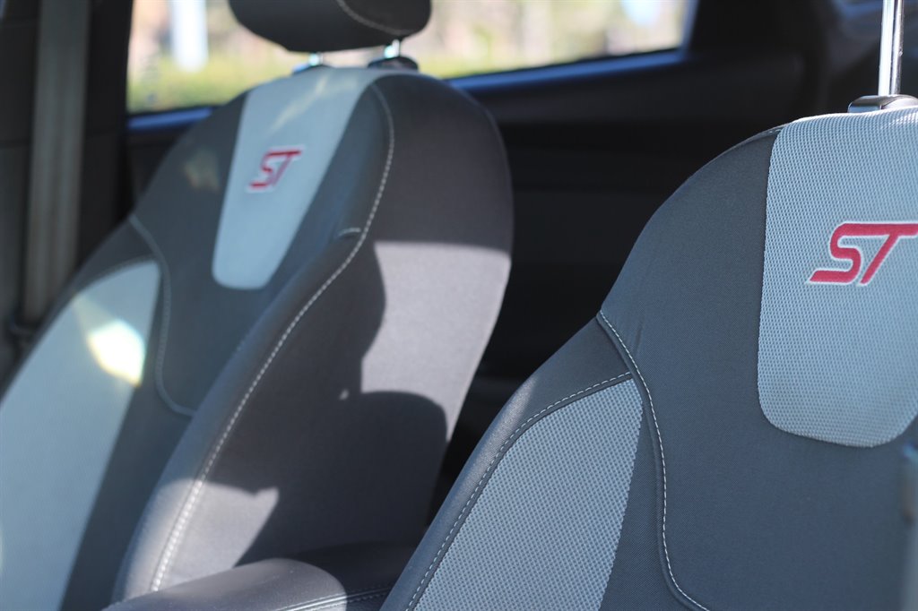 2016 Ford Focus - $10,999