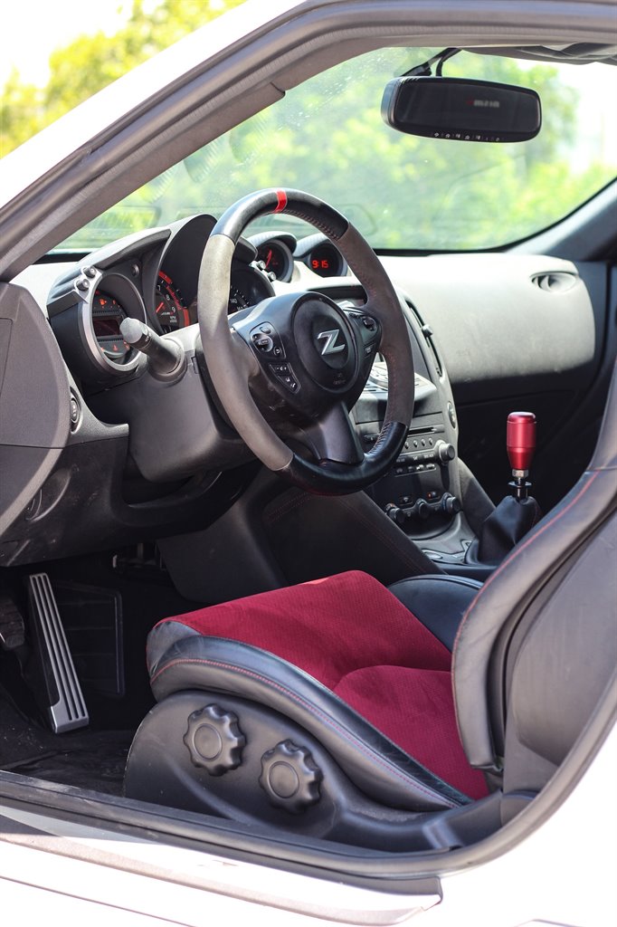 2019 Nissan 370Z - $26,299