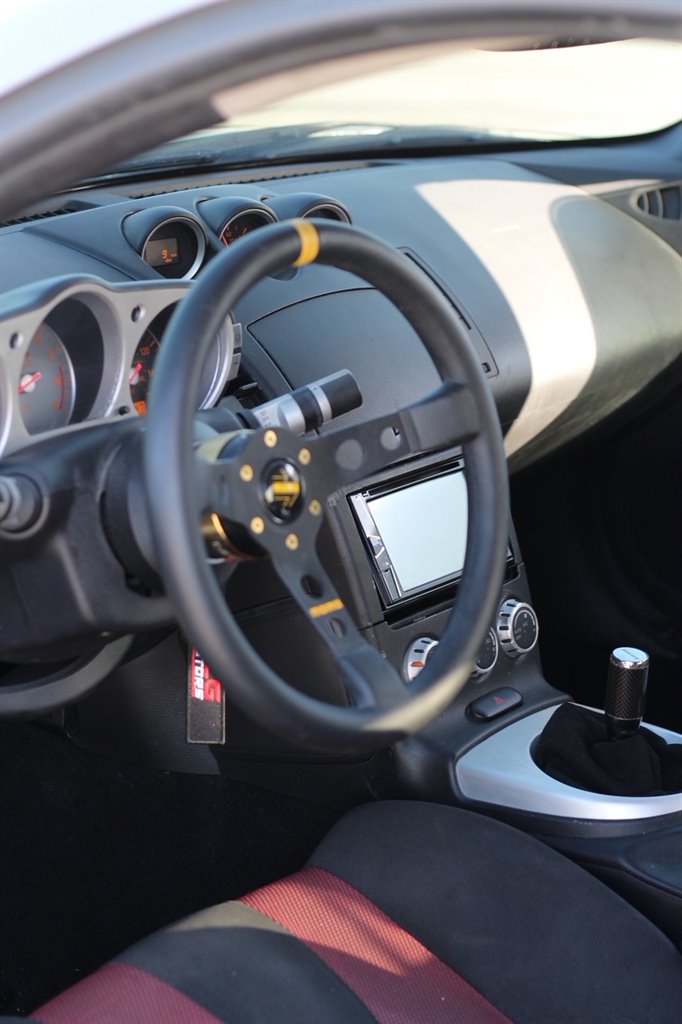 2007 Nissan 350Z - $21,499