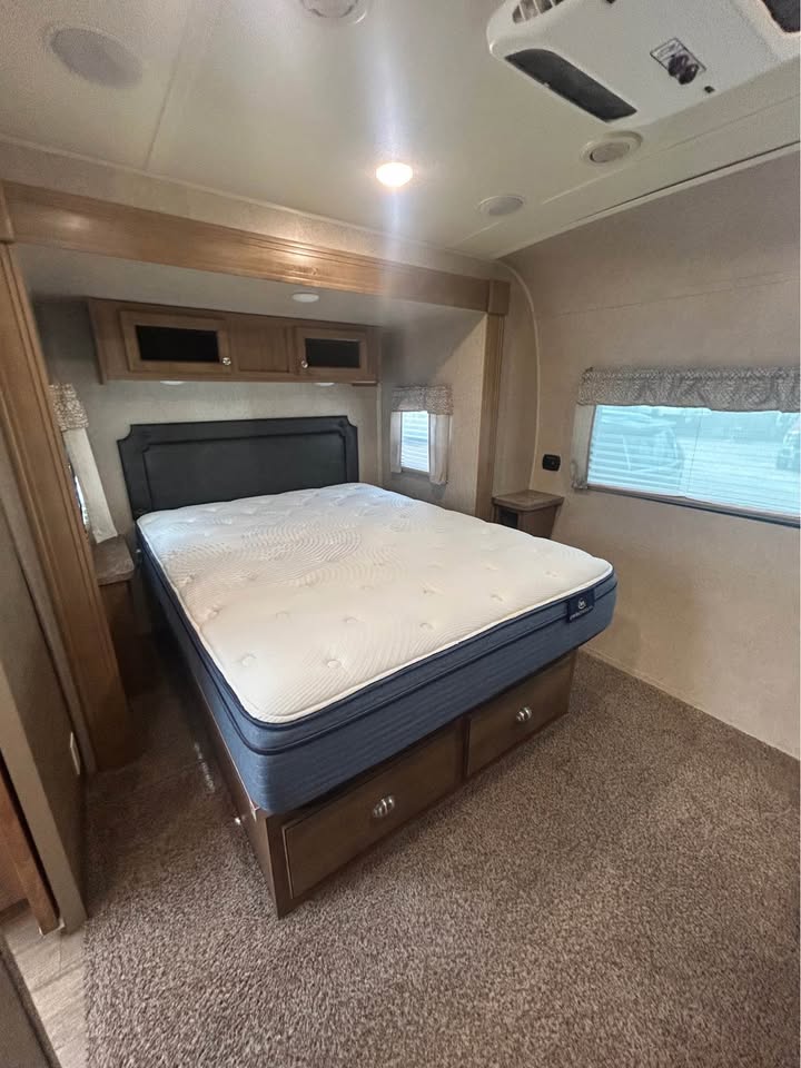 2018 Forest River ROCKWOOD 8328BS photo