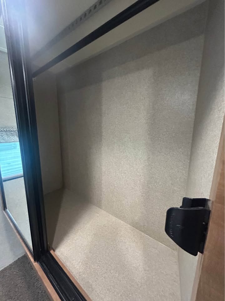 2018 Forest River ROCKWOOD 8328BS photo