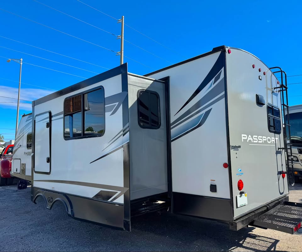 2021 Keystone Keystone - $25,600